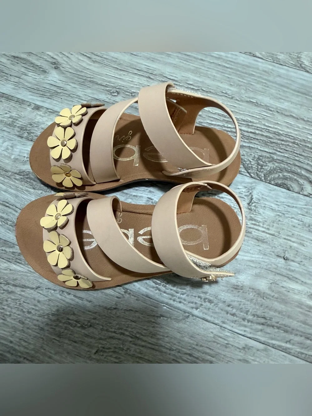 Bebe Toddler Girls Beige Floral Strap Sandal Size 7